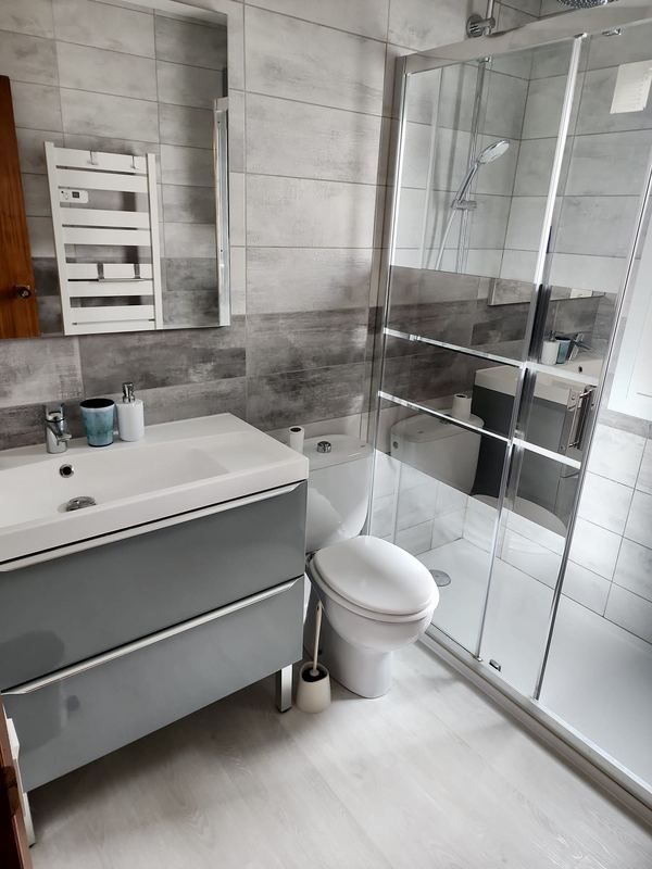 Salle de bain avec douche italienne, Las Golondrinas Benicarló